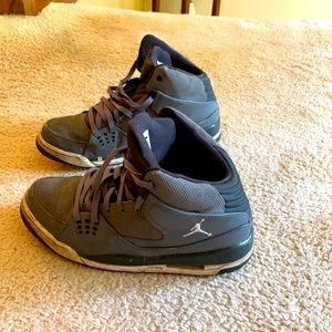 Air Jordan greys size 12